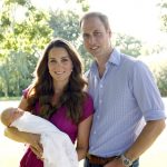 1376936717_prince-william-kate-middleton-baby-george-article