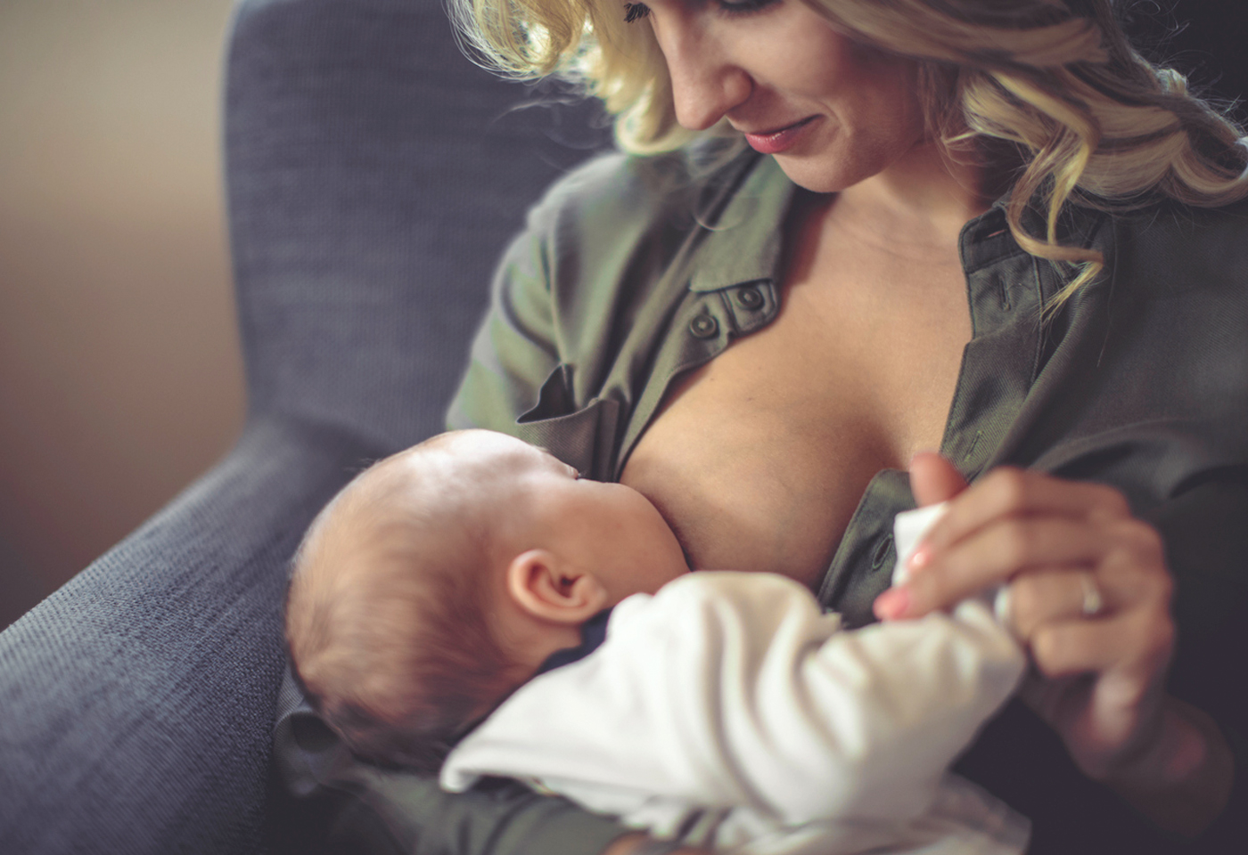 Can you drink alcohol when breastfeeding?