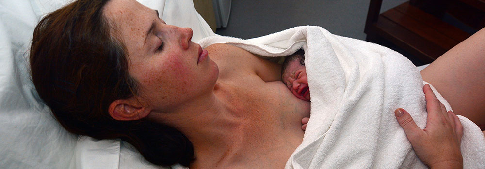 mom with newborn